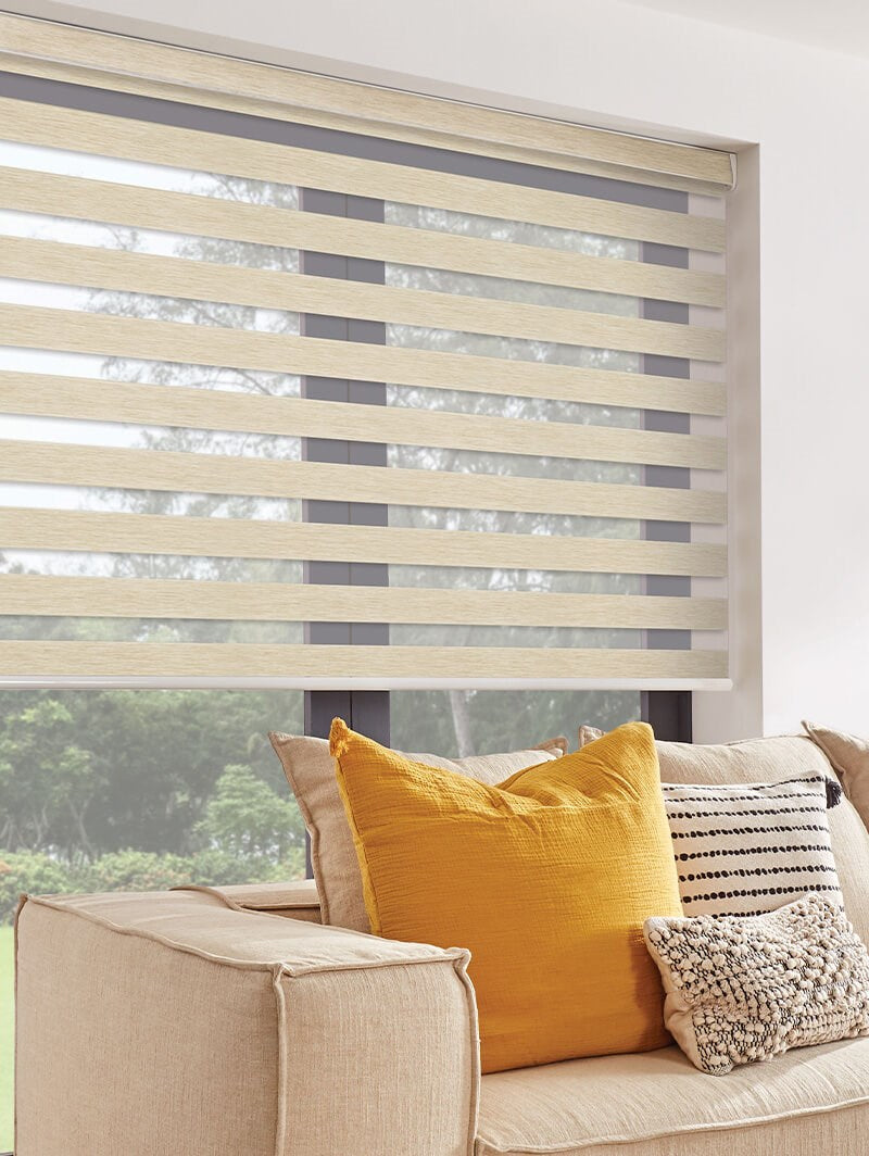Yatak Odası Perde Modelleri İçin Doğal Çözüm: Bambu Zebra Perde Şıklığı