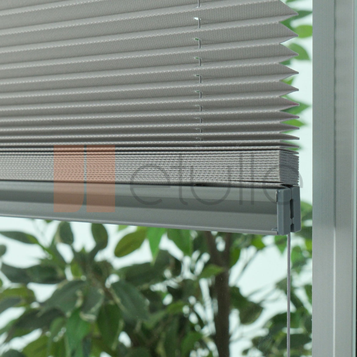 16MM Açık Gri̇ Dimout Plise Perde