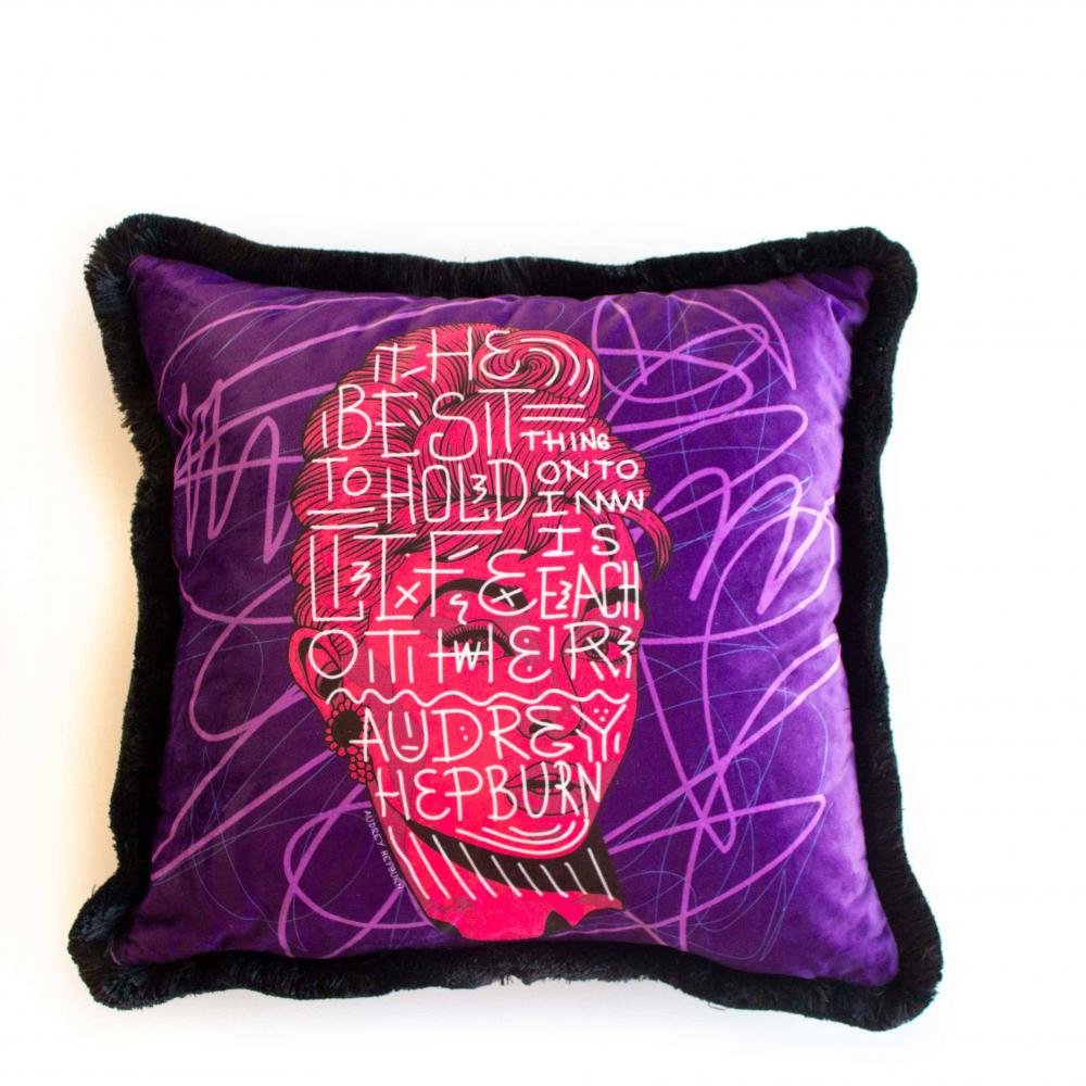 Audrey Hepburn Yastık - EY288
