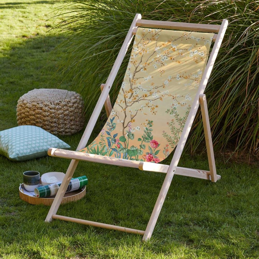 Chaise Longue with Colorful Floral Detail - SZL306