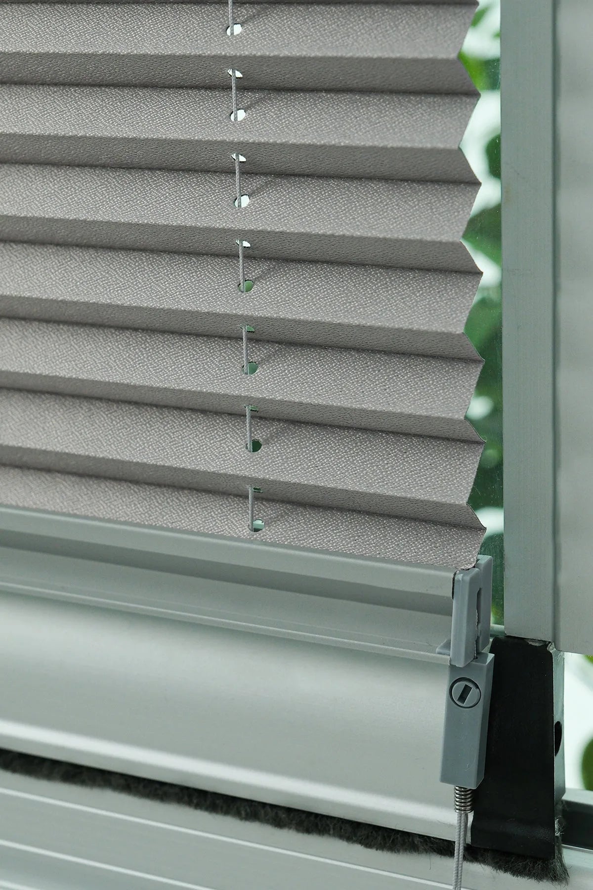 16MM Gri̇ Blackout Plise Perde