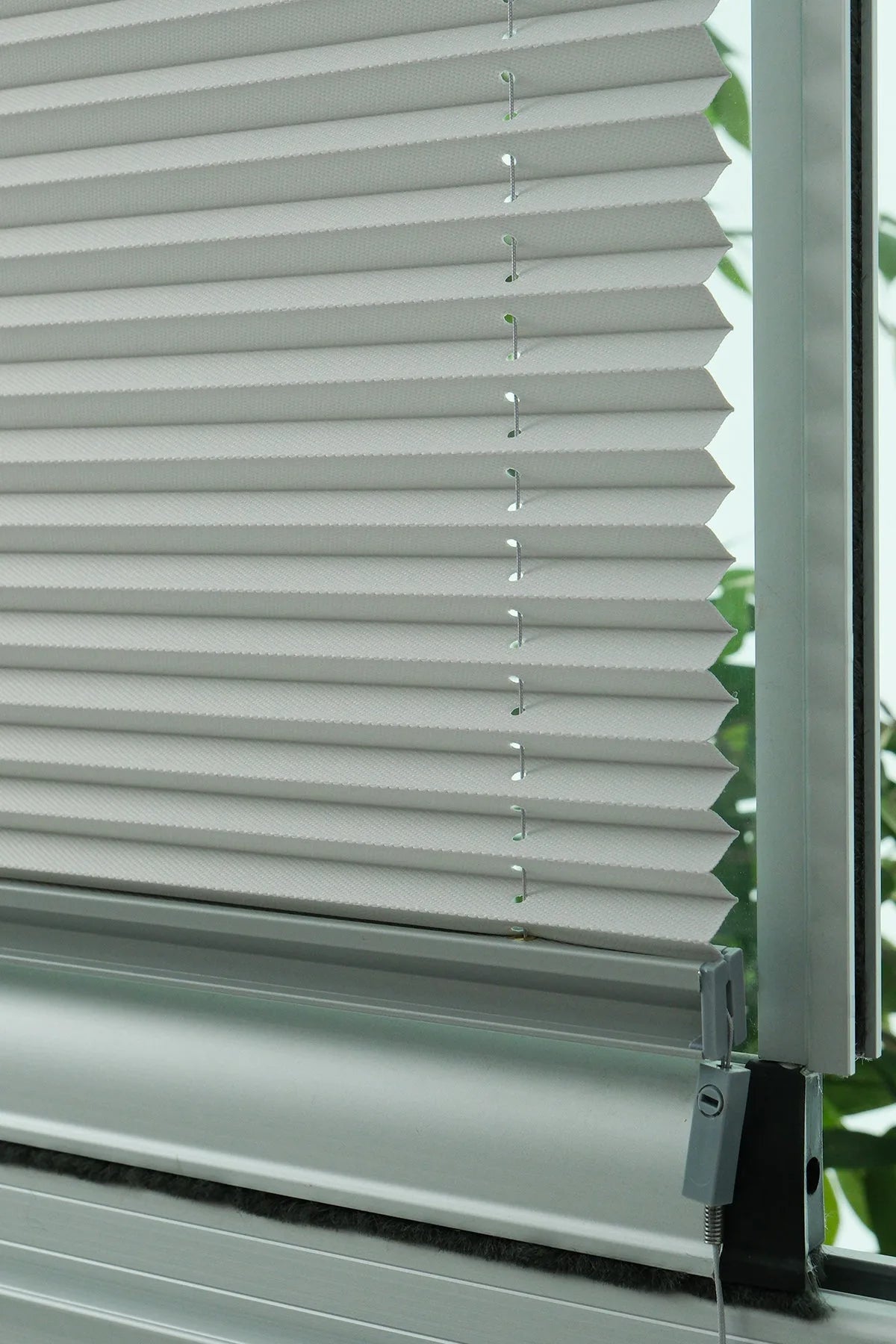 16MM Açık Gri̇ Dimout Plise Perde