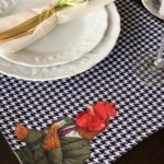 Şık Hayvan Karakter Baskılı Kazayağı Desenli Kumaş Amerikan Servis Seti - 4'lü Set 35X50CM - Görsel 5