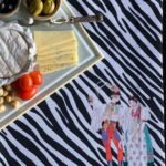 Zebra Desen Üzerine Moda Figürlü Amerikan Servis Modern Tasarım - 4'lü 30x50 cm - Görsel 5