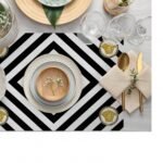 Geometrik Çizgili ve Barok Figürlü Premium Amerikan Servis  – 4’lü (30x50 cm)