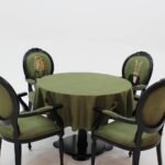 Aristocrats Yuvarlak Masa Örtüsü